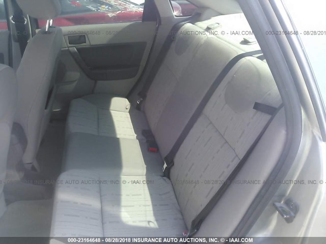 1FAHP35N98W265700 - 2008 FORD FOCUS SE/SEL/SES GRAY photo 8