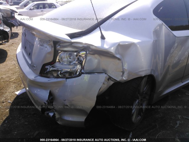 JTKJF5C74B3009299 - 2011 TOYOTA SCION TC 银色 照片 6