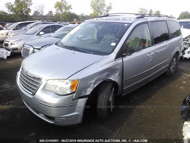 2A4RR5DX4AR291007 - 2010 CHRYSLER TOWN & COUNTRY TOURING SILVER photo 2