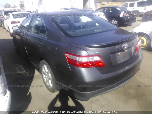 4T1BE46K79U412167 - 2009 TOYOTA CAMRY SE/LE/XLE ნაცრისფერი ფოტო 3