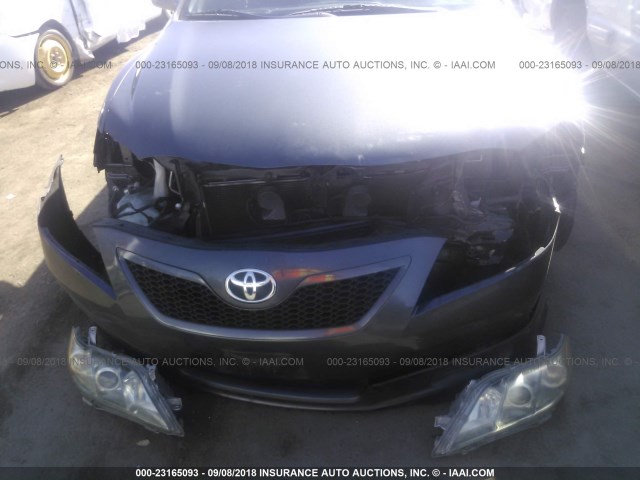 4T1BE46K79U412167 - 2009 TOYOTA CAMRY SE/LE/XLE ნაცრისფერი ფოტო 6