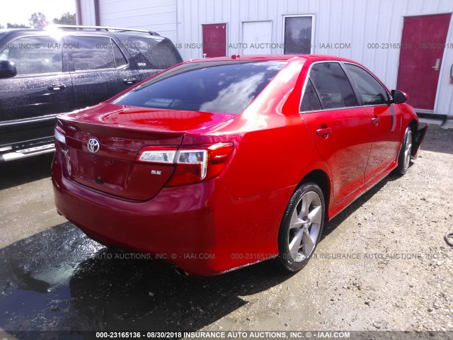 4T1BF1FK1CU636845 - 2012 TOYOTA CAMRY SE/LE/XLE წითელი ფოტო 4