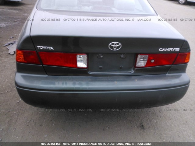 4T1BG22K9YU688725 - 2000 TOYOTA CAMRY CE/LE/XLE 绿色 照片 6
