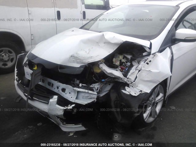 1FADP3K21EL288040 - 2014 FORD FOCUS SE WHITE photo 6