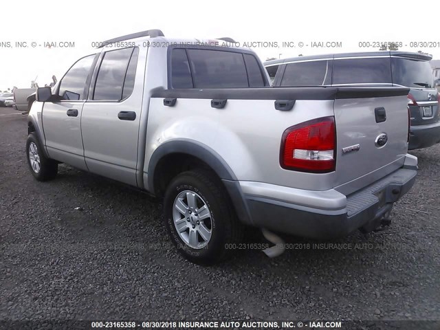 1FMEU31E48UB31048 - 2008 FORD EXPLORER SPORT TR XLT SILVER photo 3