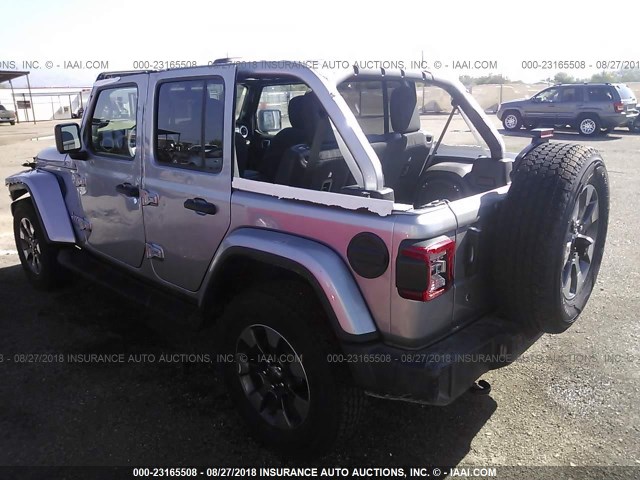 1C4HJXEG6JW228842 - 2018 JEEP WRANGLER UNLIMITE SAHARA SILVER photo 3