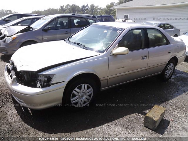 4T1BG22K3YU751995 - 2000 TOYOTA CAMRY CE/LE/XLE 金色 照片 2