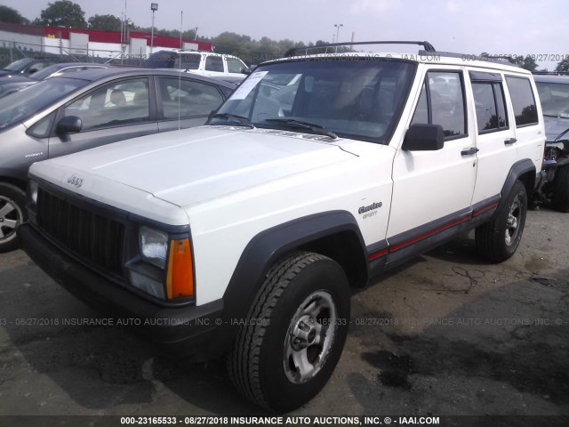 1J4FJ68S8TL284877 - 1996 JEEP CHEROKEE SPORT/CLASSIC WHITE photo 2