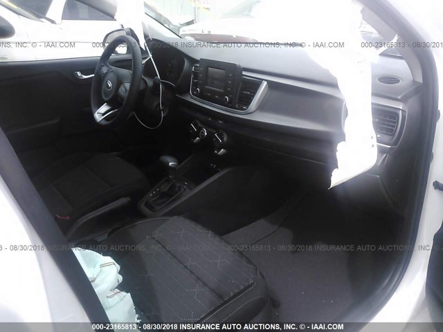 3KPA24AB0JE072069 - 2018 KIA RIO LX/S WHITE photo 5