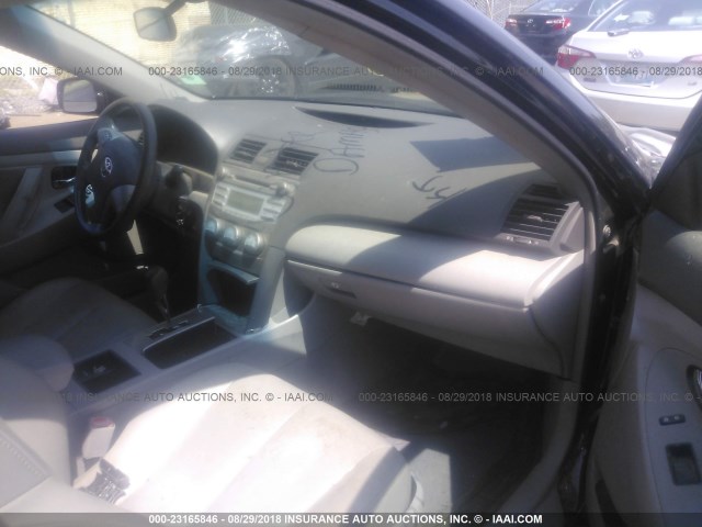 4T1BE46K69U879029 - 2009 TOYOTA CAMRY SE/LE/XLE BLACK photo 5