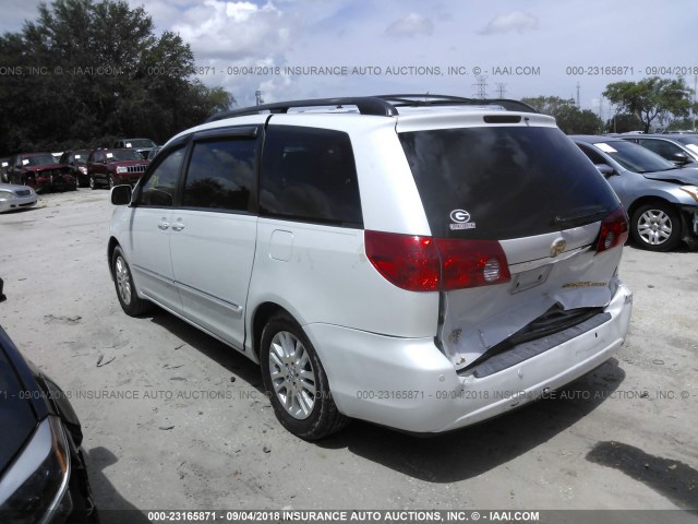 5TDZK22C48S156863 - 2008 TOYOTA SIENNA XLE/XLE LIMITED WHITE photo 3