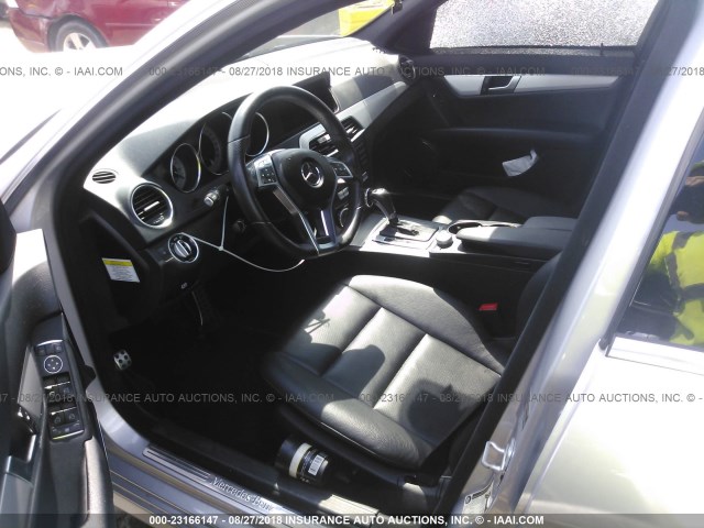 WDDGF4HBXDR275568 - 2013 MERCEDES-BENZ C 250 SILVER photo 5