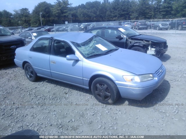 4T1BG22K1VU175755 - 1997 TOYOTA CAMRY CE/LE/XLE 浅蓝色 照片 1