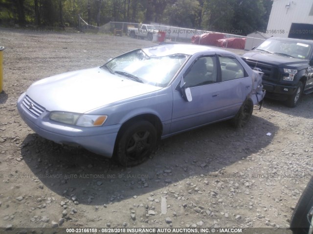 4T1BG22K1VU175755 - 1997 TOYOTA CAMRY CE/LE/XLE 浅蓝色 照片 2