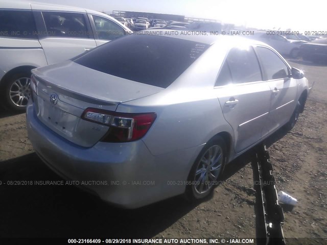 4T4BF1FK0CR247684 - 2012 TOYOTA CAMRY SE/LE/XLE SILVER photo 4
