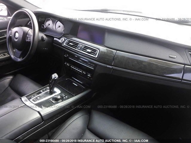 WBAKA8C59BCY36853 - 2011 BMW 750 I BLACK photo 5