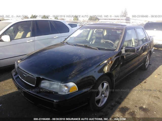 YV1LS5344W2440832 - 1998 VOLVO S70 T5 TURBO BLACK photo 2