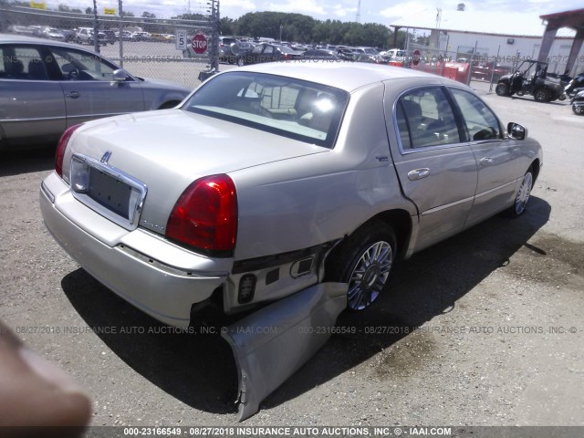 2LNHM82V39X605008 - 2009 LINCOLN TOWN CAR SIGNATURE LIMITED GOLD photo 4