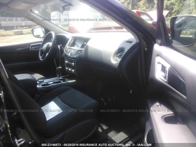 5N1DR2MMXJC617529 - 2018 NISSAN PATHFINDER S/SV/SL/PLATINUM BLACK photo 5
