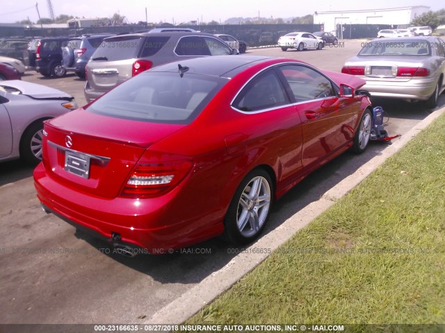 WDDGJ5HBXCF851101 - 2012 MERCEDES-BENZ C 350 RED photo 4