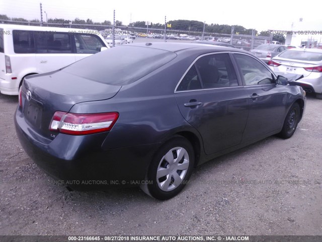 4T4BF3EK9AR069249 - 2010 TOYOTA CAMRY SE/LE/XLE ნაცრისფერი ფოტო 4