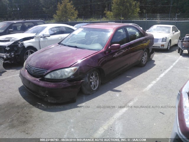 4T1BF32K95U105770 - 2005 TOYOTA CAMRY LE/XLE/SE Bordo foto 2