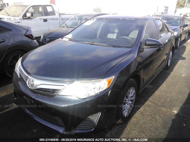 4T4BF1FK0CR224194 - 2012 TOYOTA CAMRY SE/LE/XLE 黑色 照片 2