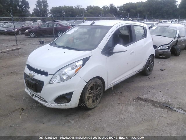 KL8CD6S95EC457613 - 2014 CHEVROLET SPARK 1LT WHITE photo 2