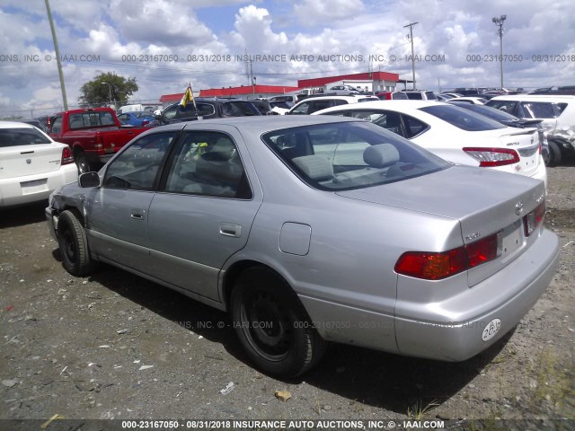 4T1BG22K71U868680 - 2001 TOYOTA CAMRY CE/LE/XLE 银色 照片 3