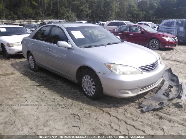 4T1BE32K55U001523 - 2005 TOYOTA CAMRY LE/XLE/SE Күміс фото 1