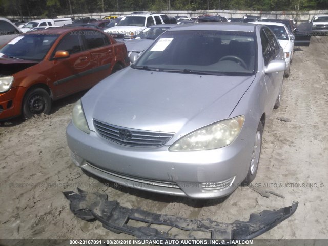 4T1BE32K55U001523 - 2005 TOYOTA CAMRY LE/XLE/SE Күміс фото 6