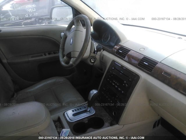 1FAHP24127G151202 - 2007 FORD FIVE HUNDRED SEL TAN photo 5
