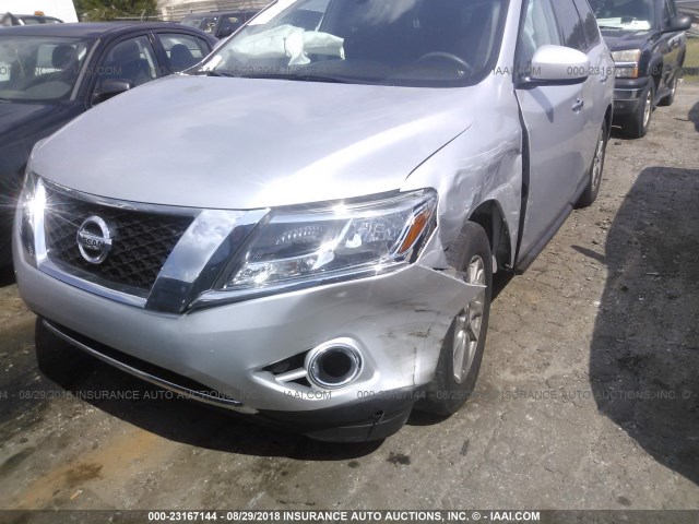 5N1AR2MN9GC637940 - 2016 NISSAN PATHFINDER S/SV/SL/PLATINUM SILVER photo 6
