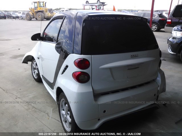 WMEEJ3BA3FK789236 - 2015 SMART FORTWO PURE/PASSION WHITE photo 3