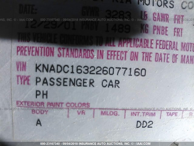 KNADC163226077160 - 2002 KIA RIO CINCO WHITE photo 9