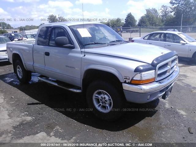 1B7GG22N0YS526272 - 2000 DODGE DAKOTA SILVER photo 1