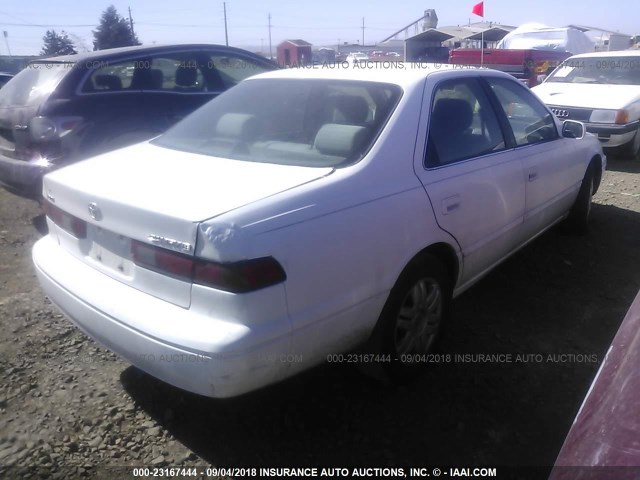 JT2BG22K6W0224356 - 1998 TOYOTA CAMRY CE/LE/XLE 白色 照片 4