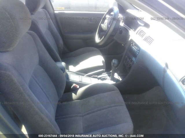 JT2BG22K6W0224356 - 1998 TOYOTA CAMRY CE/LE/XLE 白色 照片 5