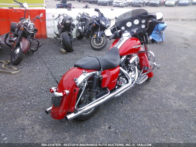 1HD1KB415AB662013 - 2010 HARLEY-DAVIDSON FLHX RED photo 4