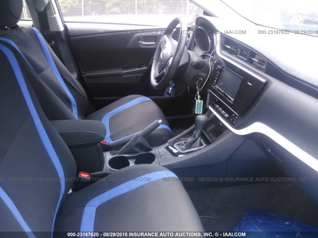 JTNKARJE6HJ535100 - 2017 TOYOTA COROLLA IM BLUE photo 5