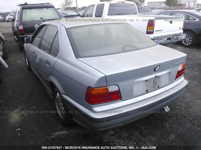 WBACD4320WAV58467 - 1998 BMW 328 I AUTOMATIC SILVER photo 3