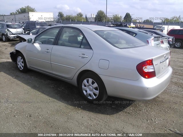4T1BE32K24U274711 - 2004 TOYOTA CAMRY LE/XLE/SE SILVER photo 3