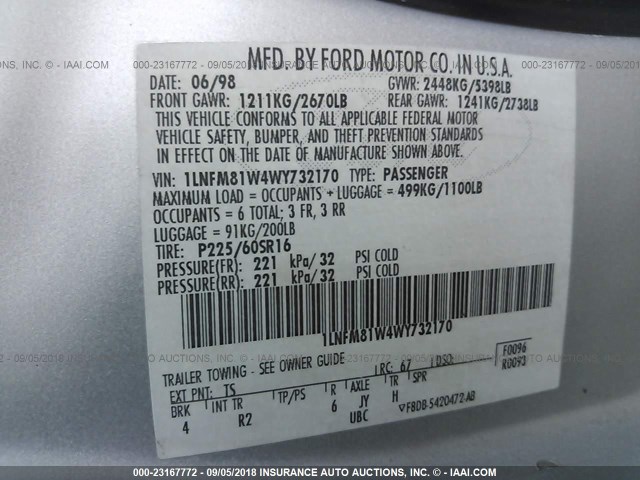 1LNFM81W4WY732170 - 1998 LINCOLN TOWN CAR EXECUTIVE SILVER photo 9