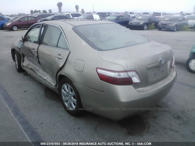 JTNBB46K573038010 - 2007 TOYOTA CAMRY NEW GENERAT HYBRID TAN photo 3