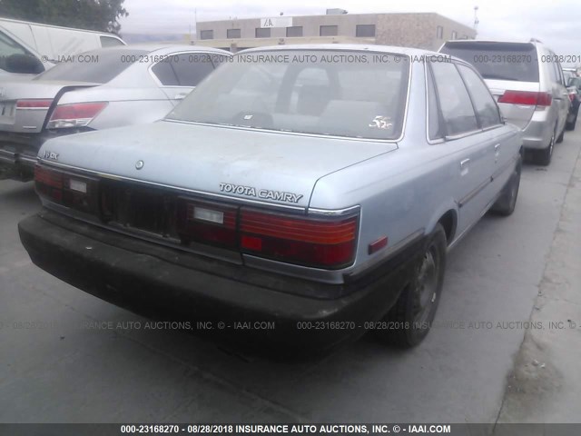 JT2VV21E4L3003878 - 1990 TOYOTA CAMRY DLX BLUE photo 4