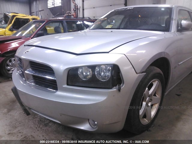 2B3CA3CV6AH123853 - 2010 DODGE CHARGER SXT SILVER photo 6