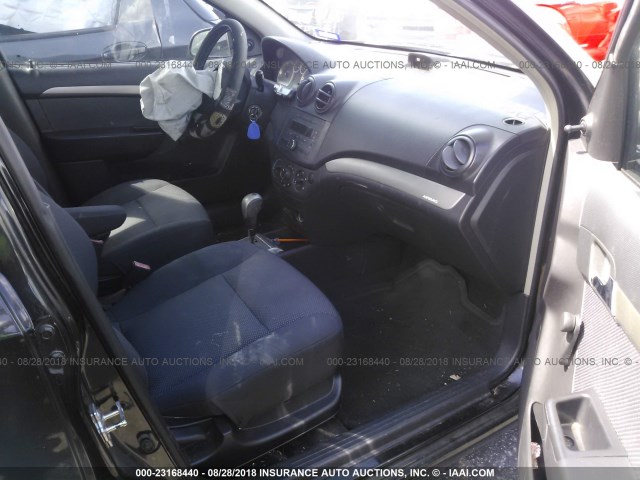 KL1TD56668B061032 - 2008 CHEVROLET AVEO LS BLACK photo 5