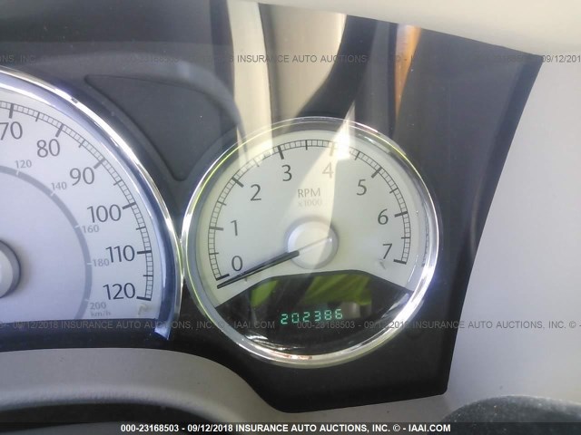 1A8HX58N18F112657 - 2008 CHRYSLER ASPEN LIMITED MAROON photo 7