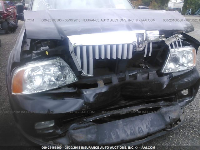 5LMFU27545LJ04341 - 2005 LINCOLN NAVIGATOR Schwarz Foto 6