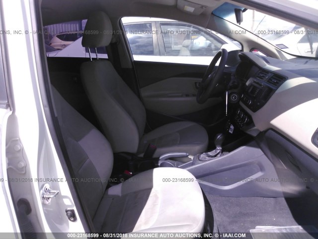 KNADM5A34D6206577 - 2013 KIA RIO LX WHITE photo 5